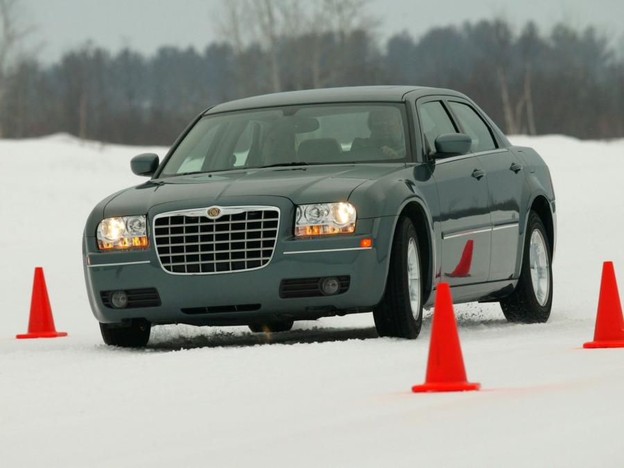  Chrysler 300C 2007 года  (фото 10 из 21)